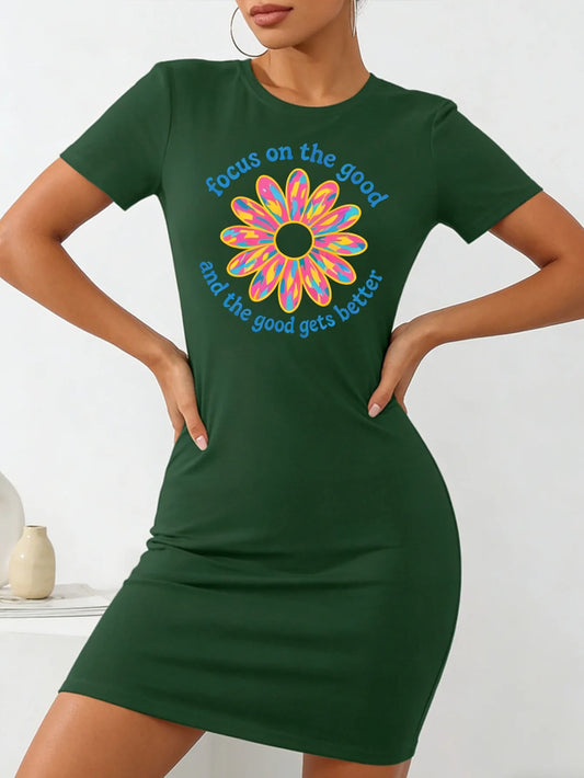 Women's casual summer dress - floral pattern, soft and breathable fabric, fitted round-neck design